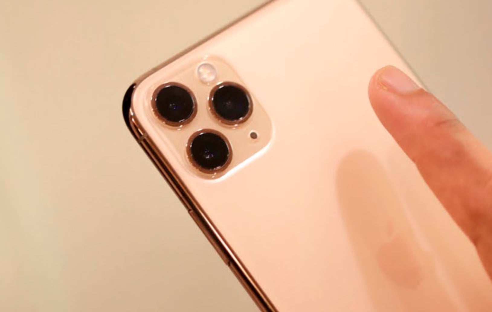 Как настроить и использовать функцию Back Tap для быстрого доступа к функциям на iPhone