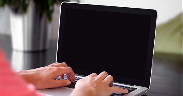 Экран MacBook, серый, черный: что это значит?