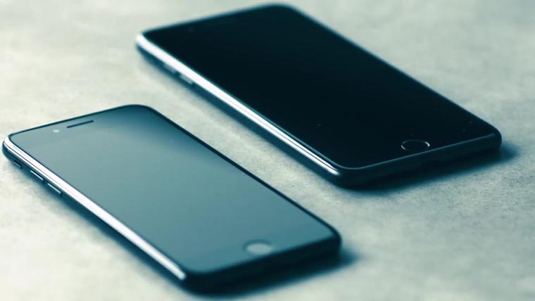 Не включается экран iPhone после окончания разговора