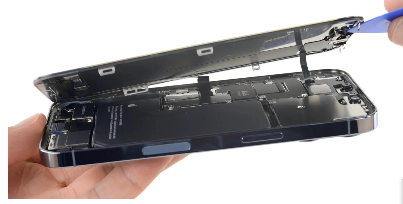 Аккумулятор iPhone: Сравнение Емкости по Всем Моделям