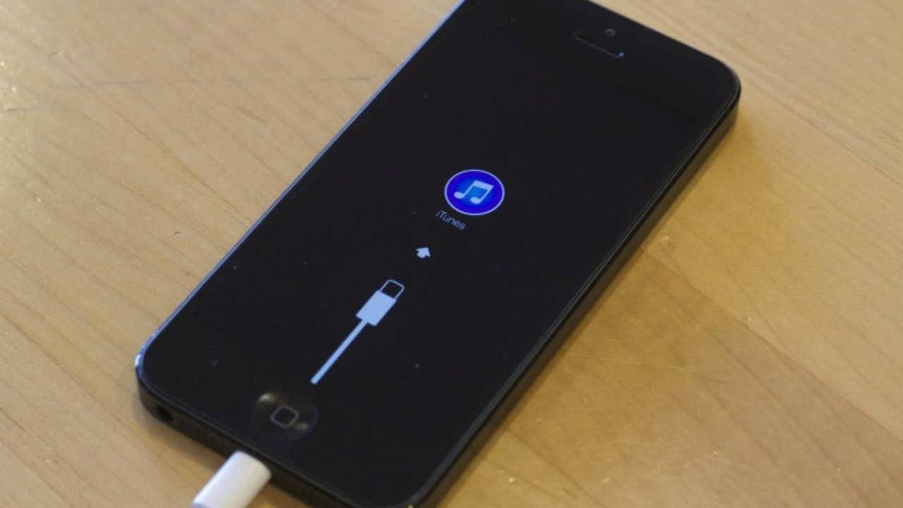 Перепрошивка iPhone или iPad на компьютере и «по воздуху»