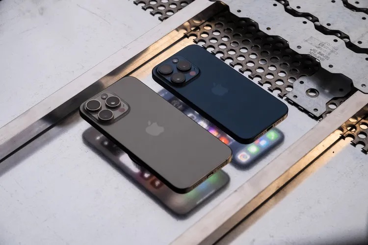 iPhone 15 Pro перегревается — в чем причина?