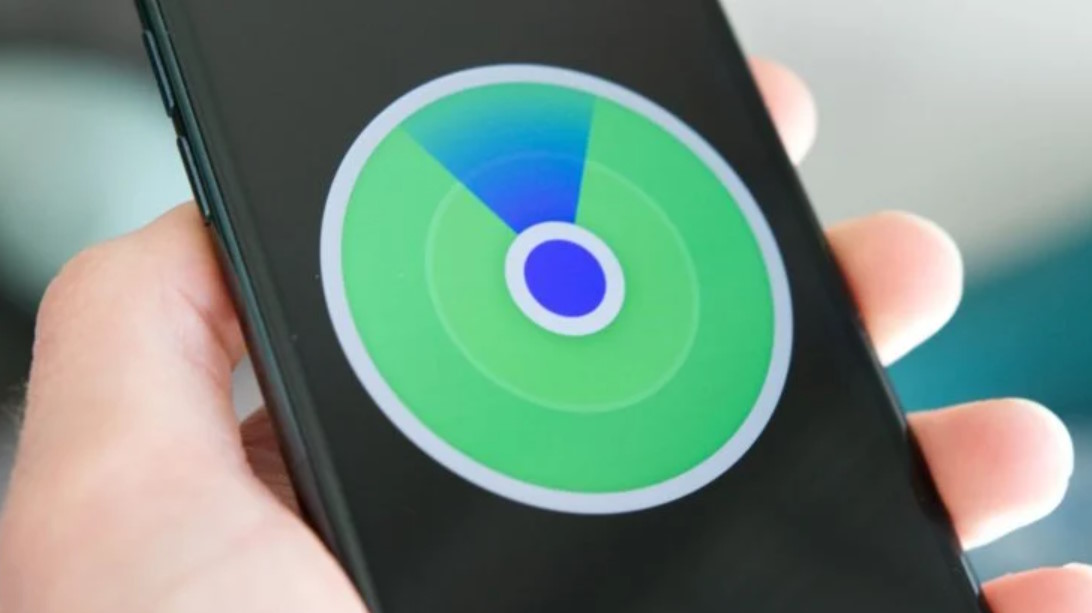 Как пользоваться Локатором на iPhone: управление устройствами и поиск людей