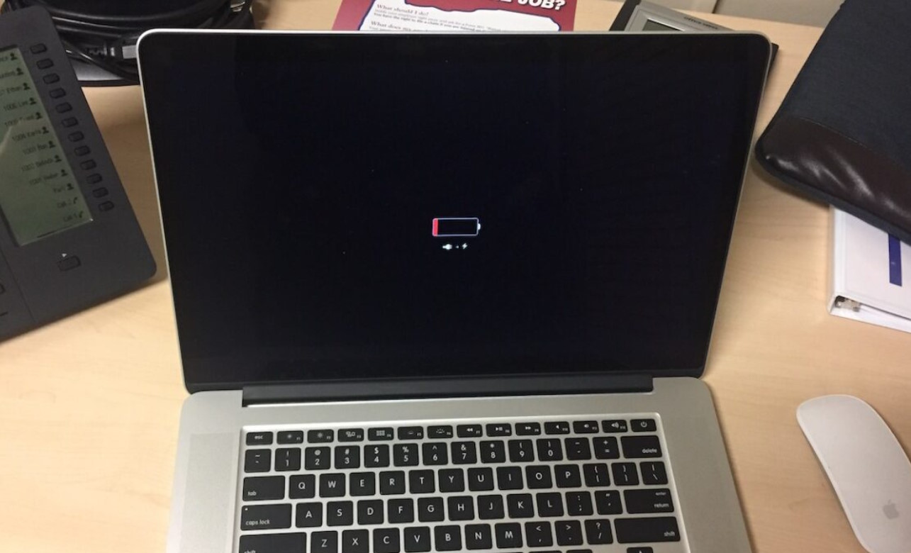 Что делать, если MacBook не включается?