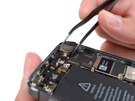 Замена камеры IPhone 6s Plus