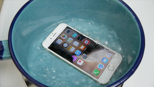 попадання води в iphone 6s
